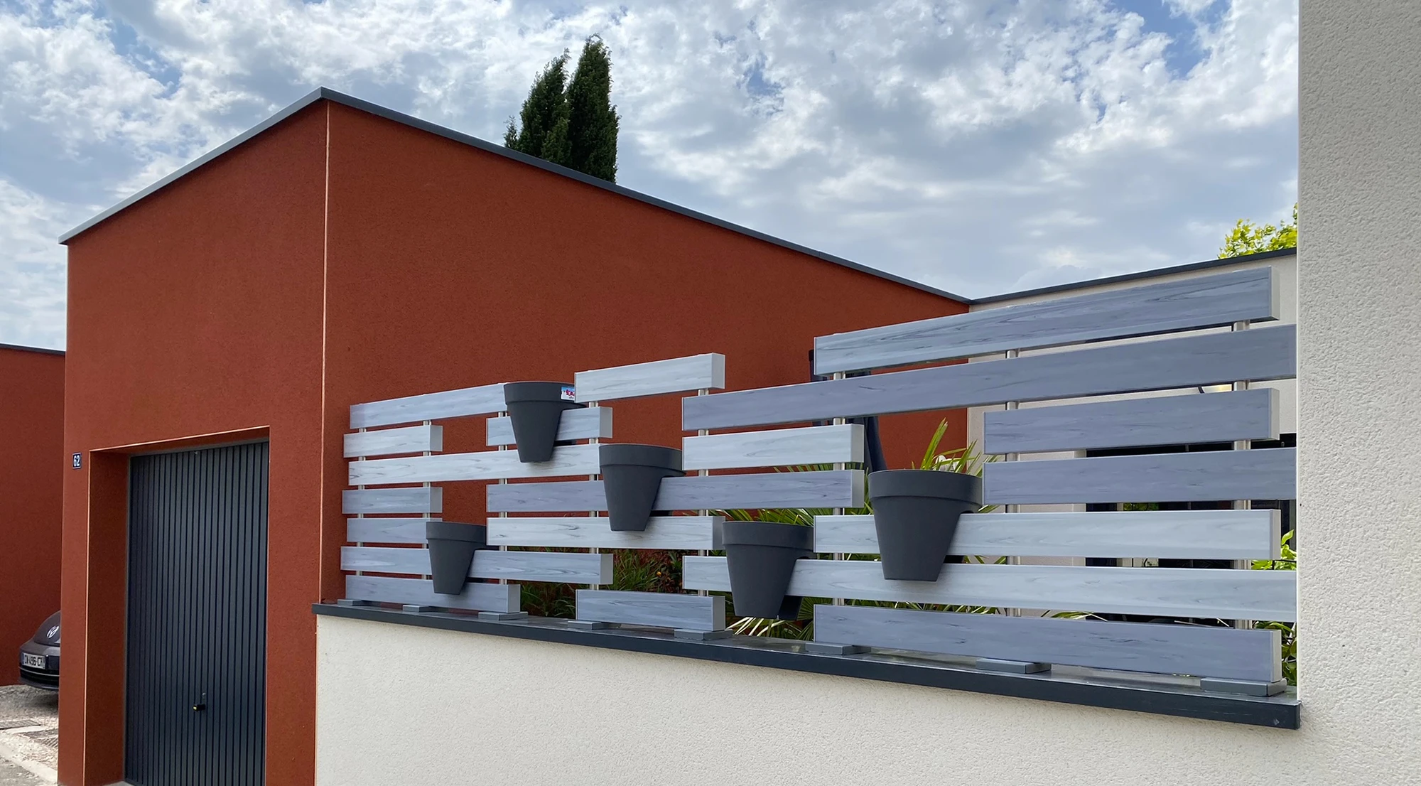 Clôture destructurée PVC Gris - Chloris personnalisée